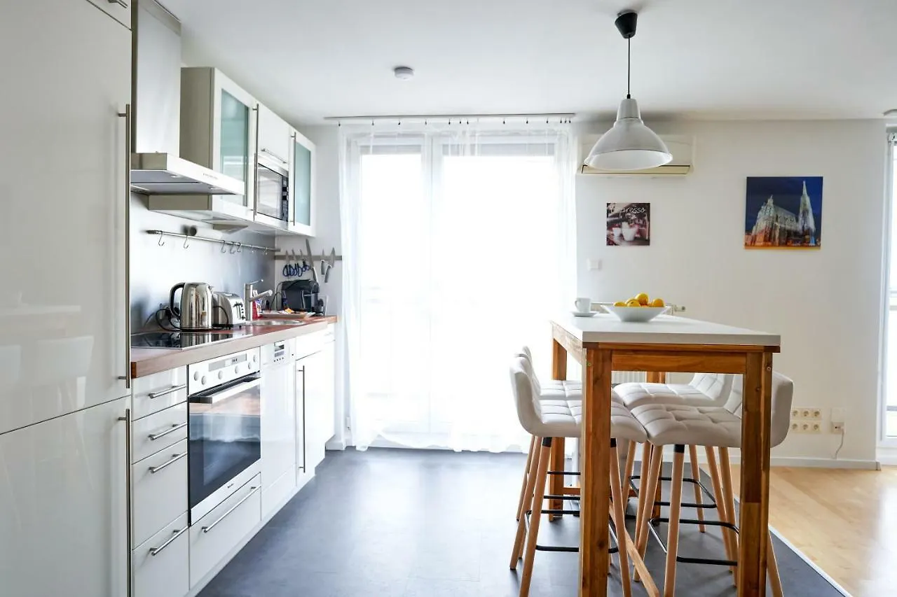 Vienna Time apartment Naschmarkt area 0*,